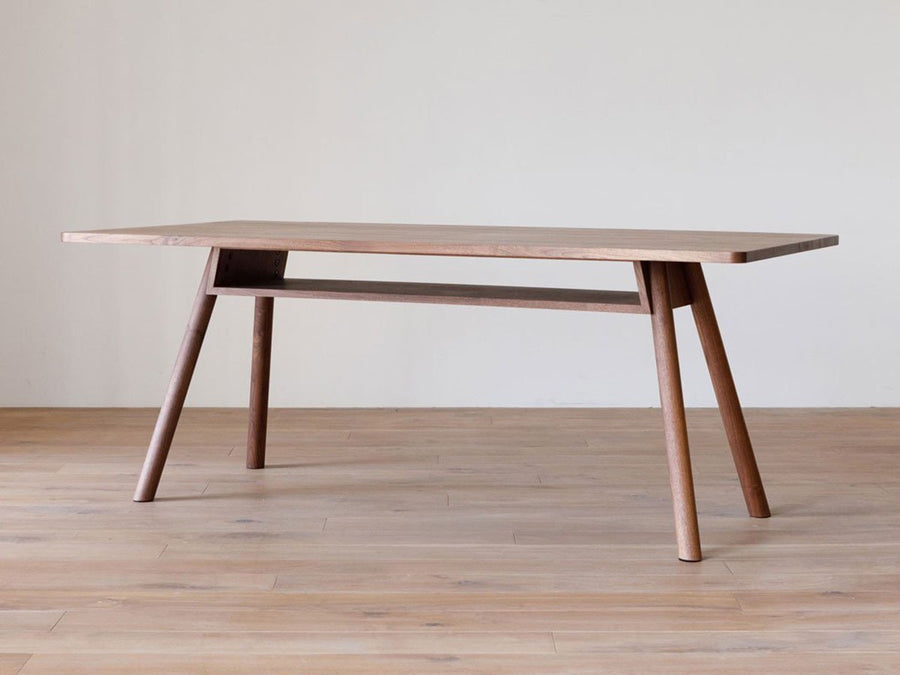 TIPO Dining Table