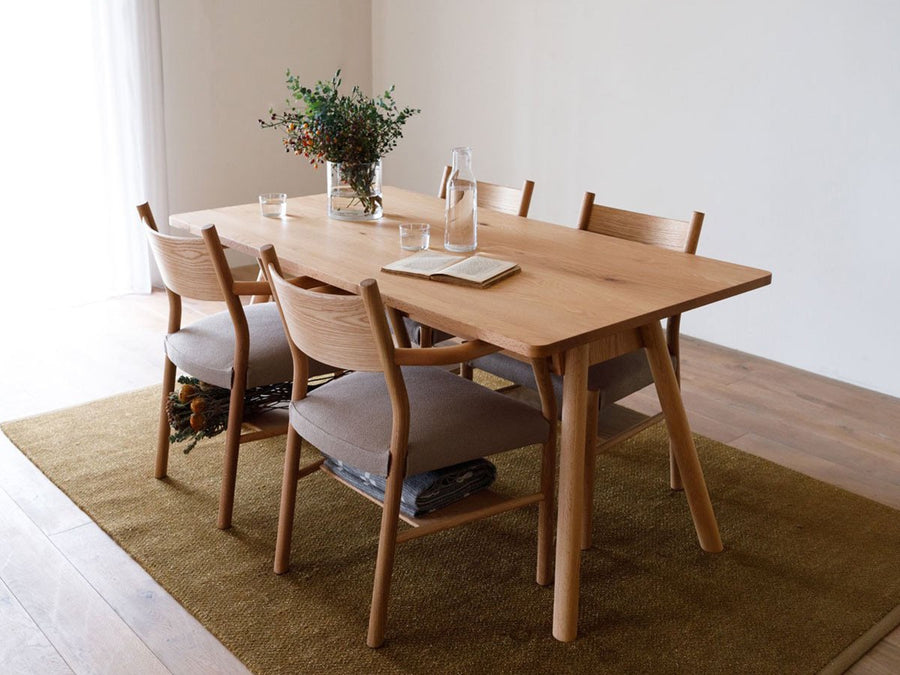 TIPO Dining Table