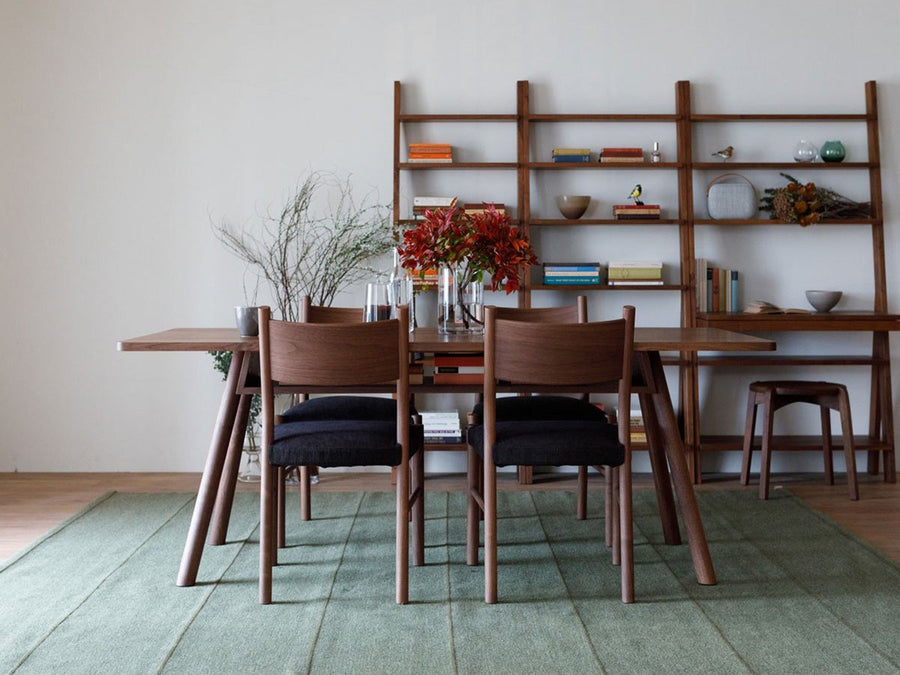 TIPO Dining Table