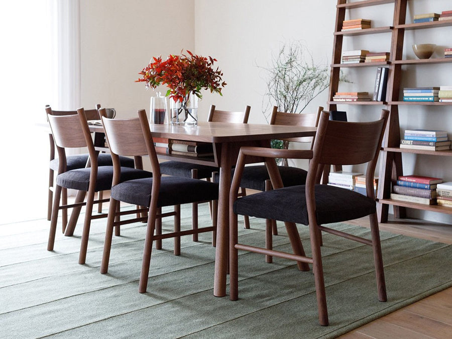 TIPO Dining Table