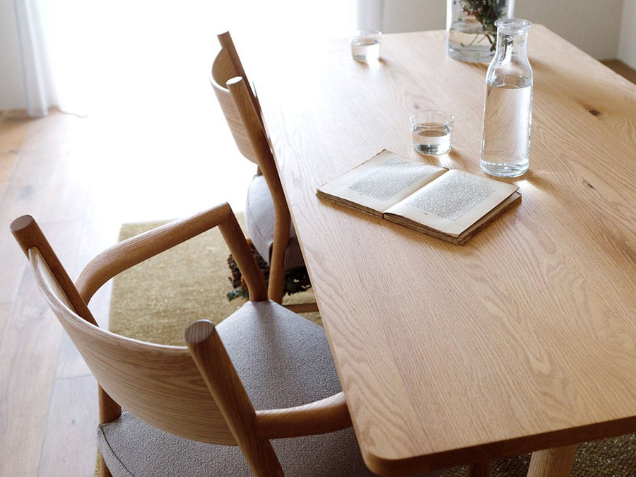 TIPO Dining Table