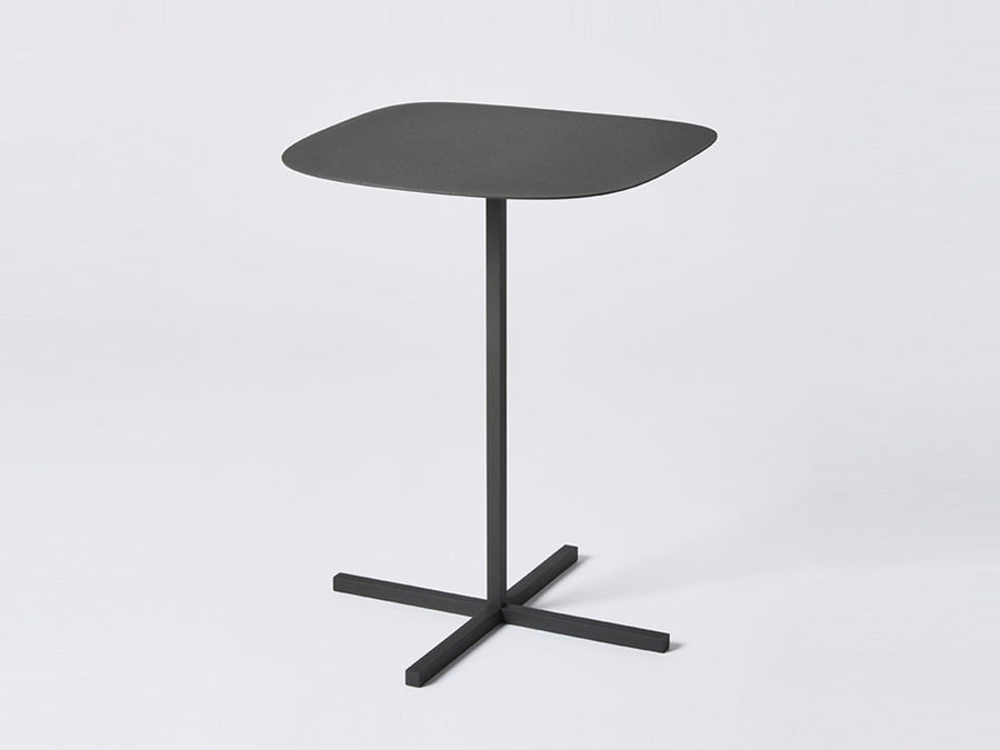 SOLID STEEL TABLE