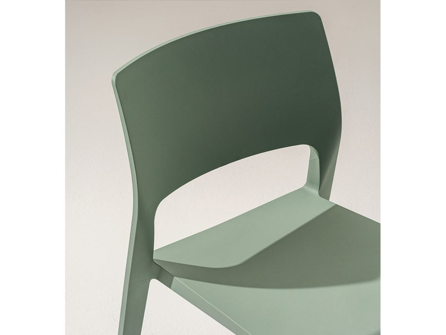 Juno 02 Chair