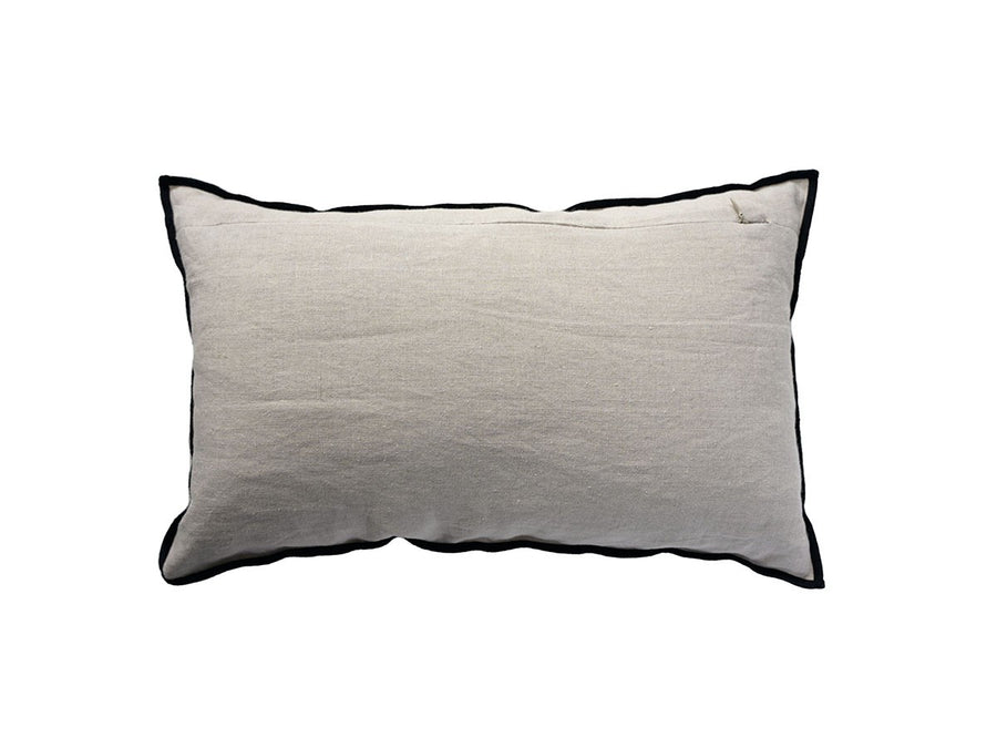 Valvidia Cushion