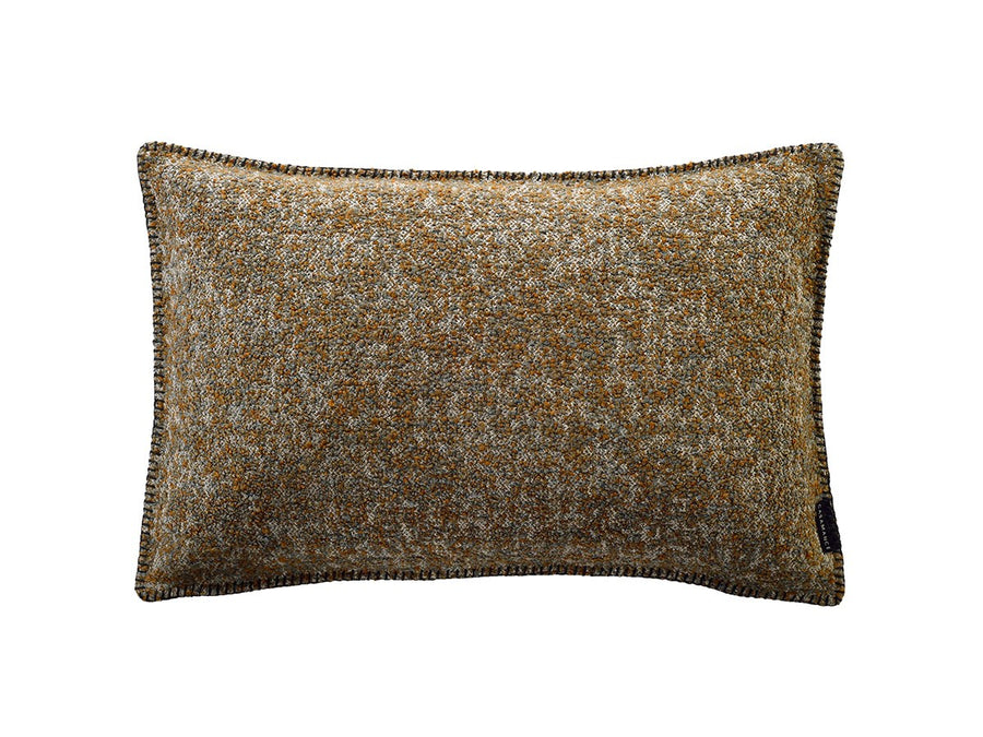 Lierna Cushion