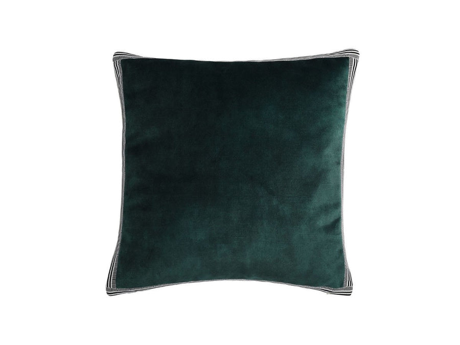 Manade Cushion