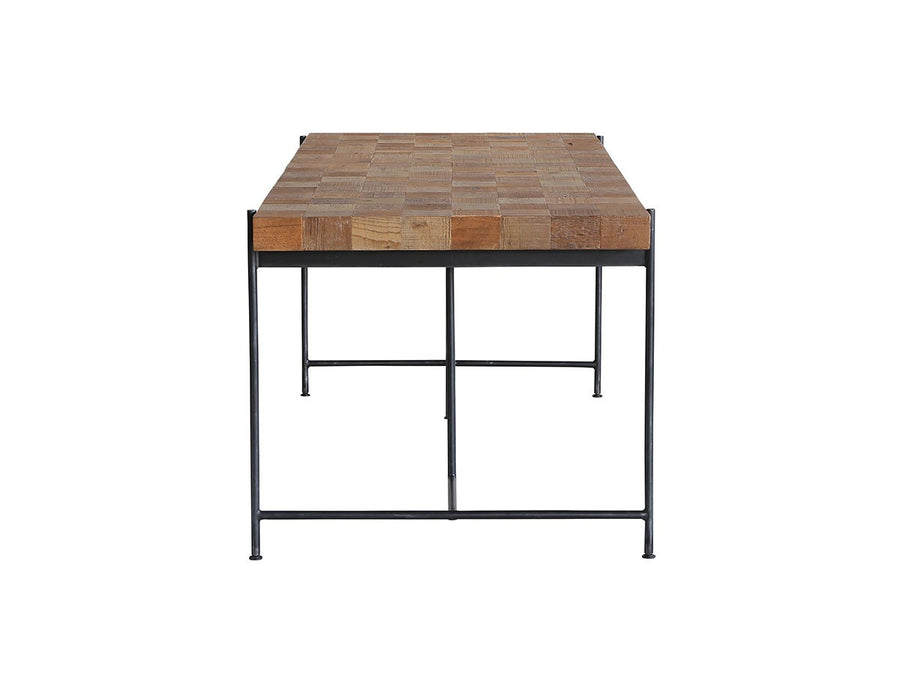 DARS DINING TABLE