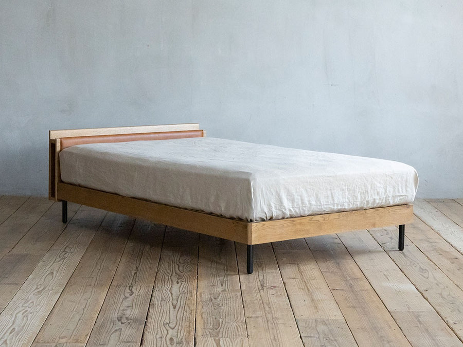 HUNT BED