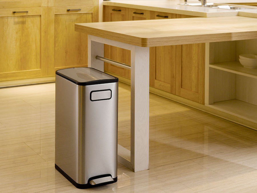 ECOFLY STEP BIN