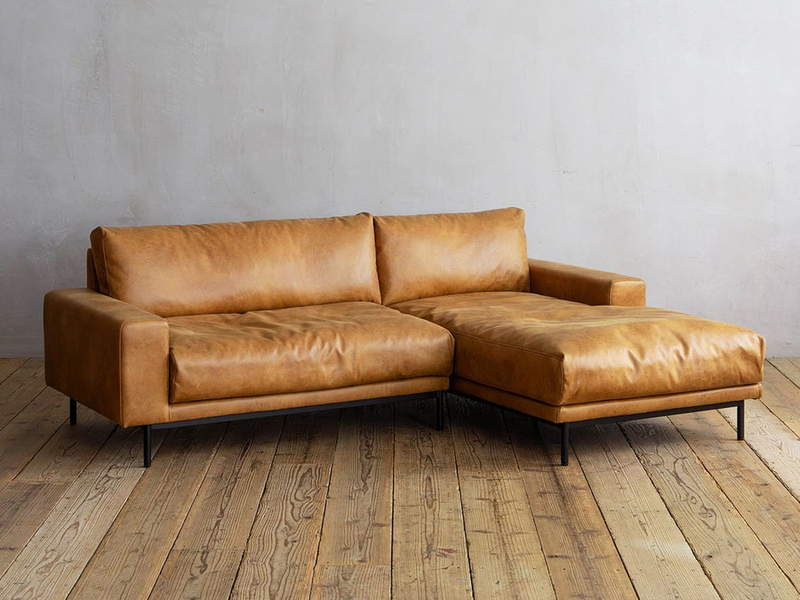 PLUTO SMALL COUCH SOFA