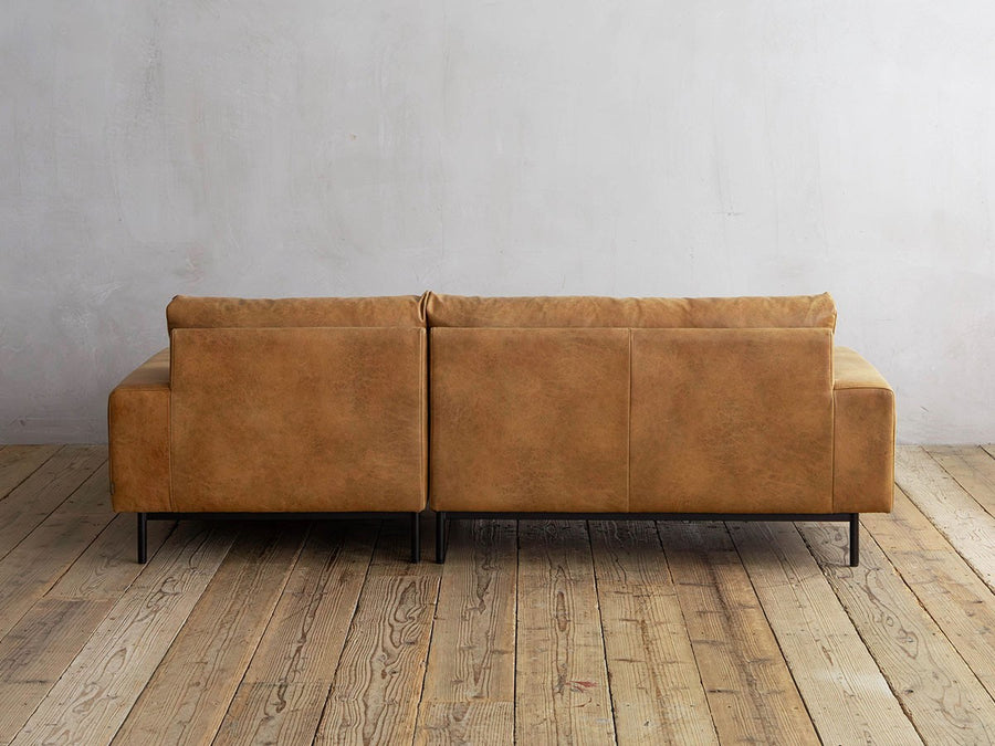 PLUTO SMALL COUCH SOFA