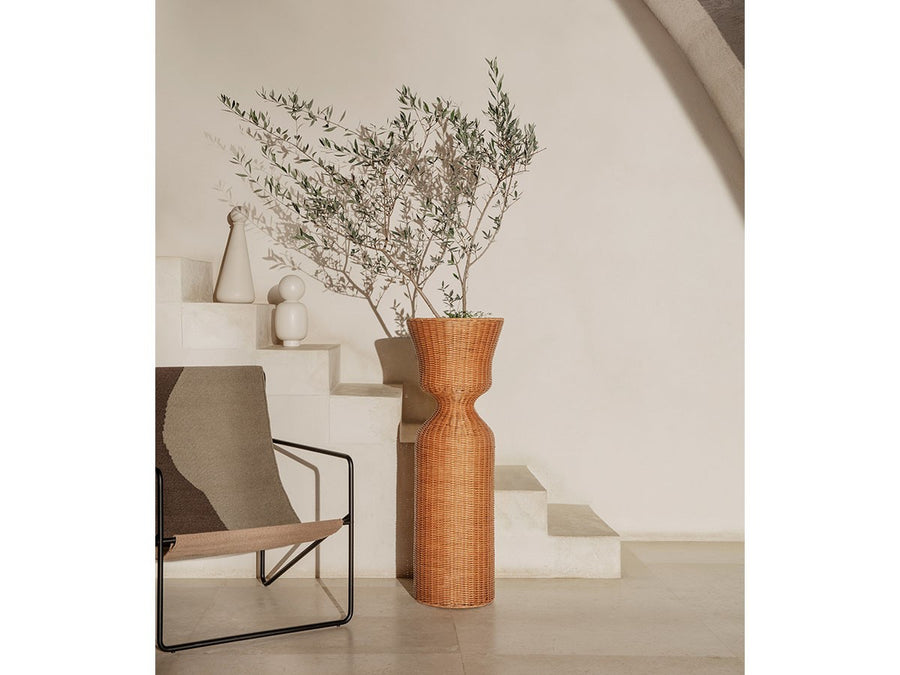 Agnes Plant Stand Tall