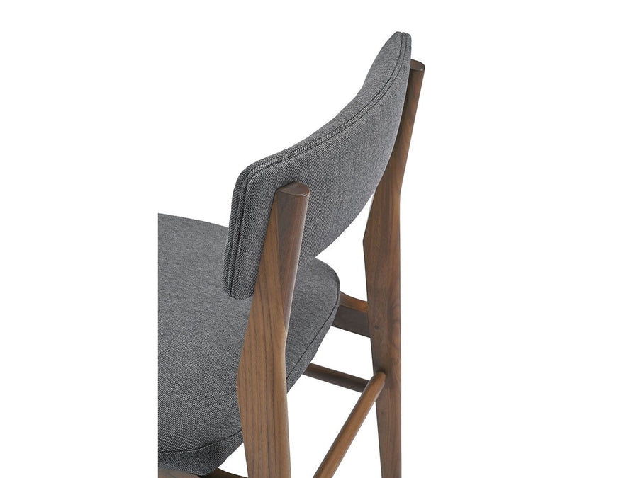 PREMIE CHAIR