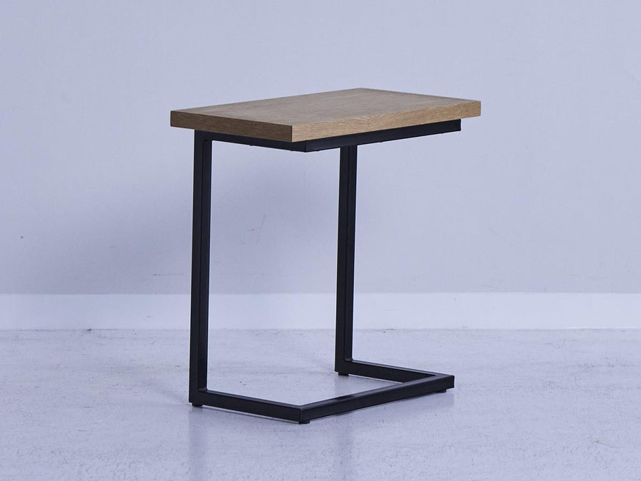 TOM SIDE TABLE