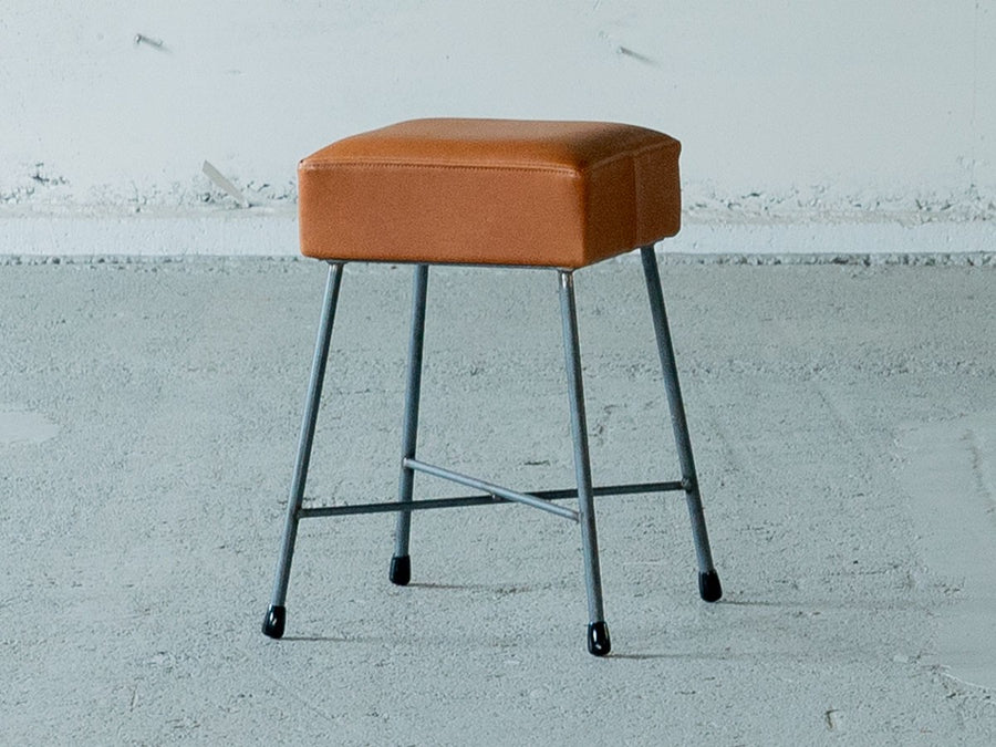 LOAF STOOL low