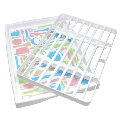 A baby bottle draining tray with removable slats for easy cleaning