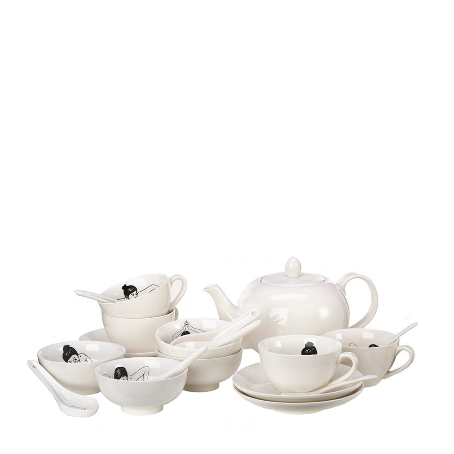 Undressed Tea Set