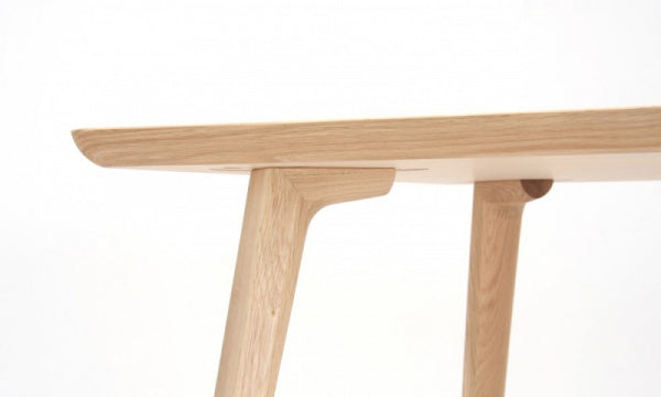 SCOUT TABLE 180
