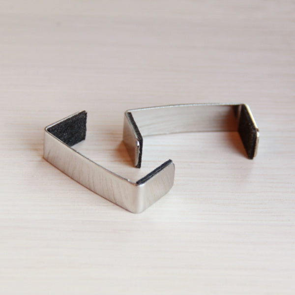 Fixing clips (2 pieces)