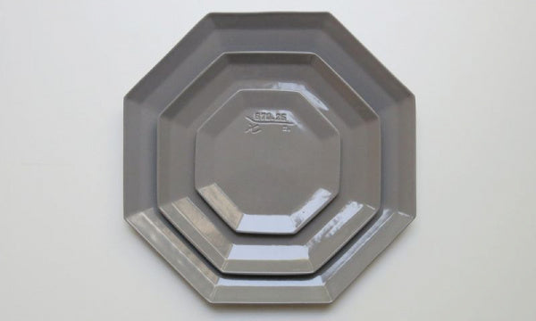 Plate 01 Gray