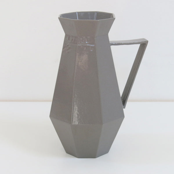 Pot Gray