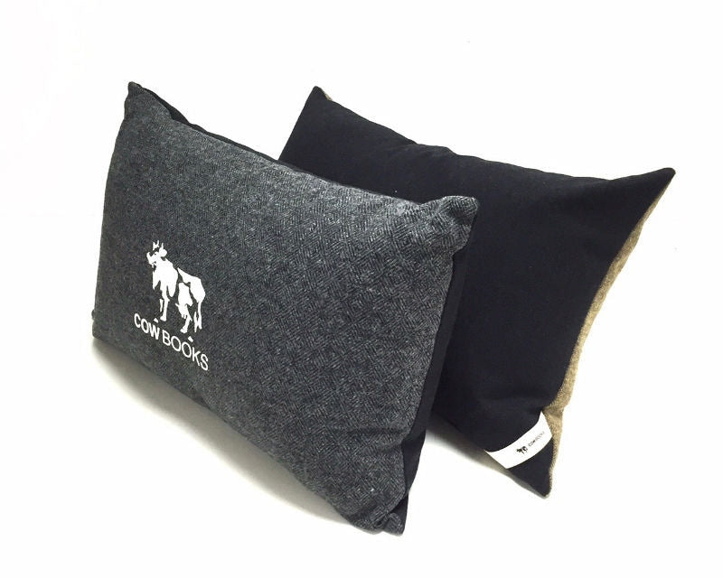 Reading Cushion Large リーディングクッションラージ