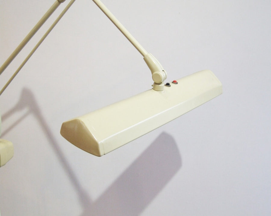 2224 Floor Light