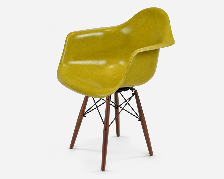 Fiberglass Arm Shell Chair PICKLE ピクルス