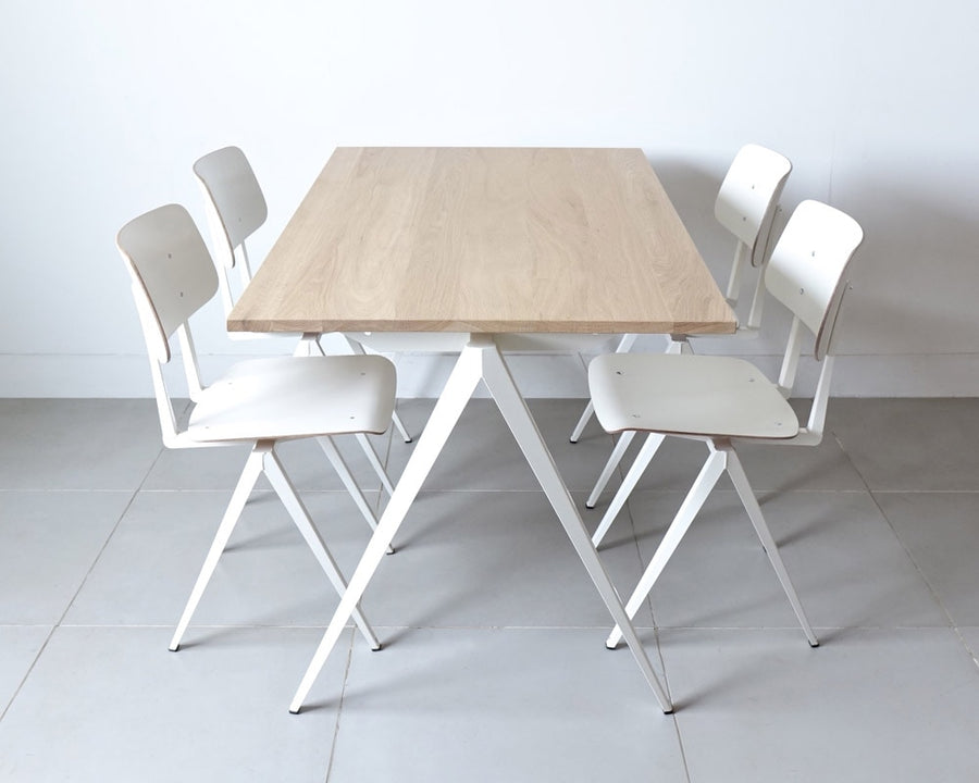 TD.4 Table Oak White Galfanitas L Oak White
