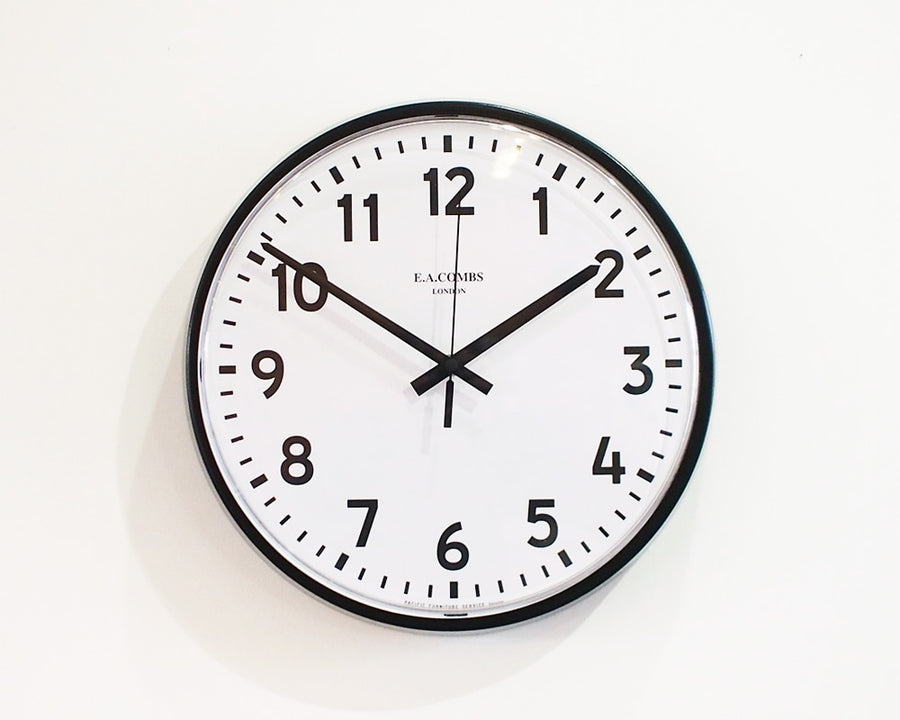 E.A. COMBS WALL CLOCK Arabic-A E.A. 数字指標A