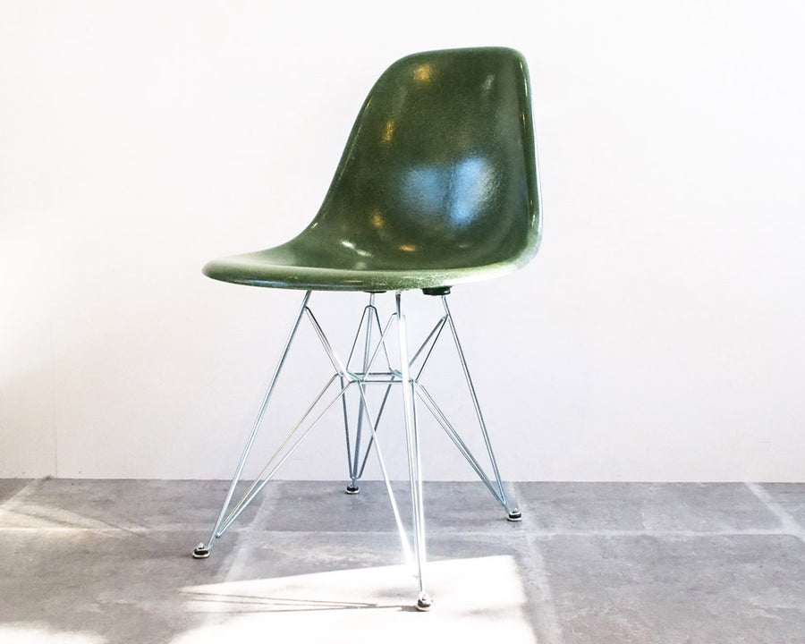 Eames side shell chair オリーブグリーン