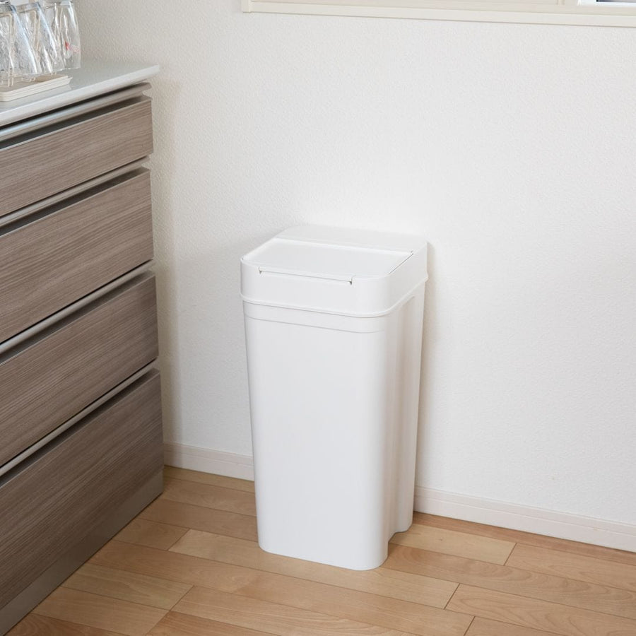 Seals 45 Airtight Dustbin, White