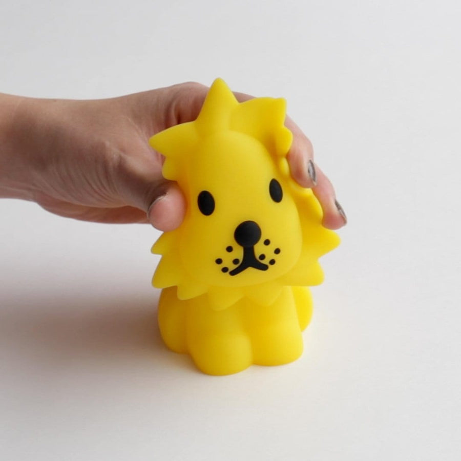 Bundle of Light Lion