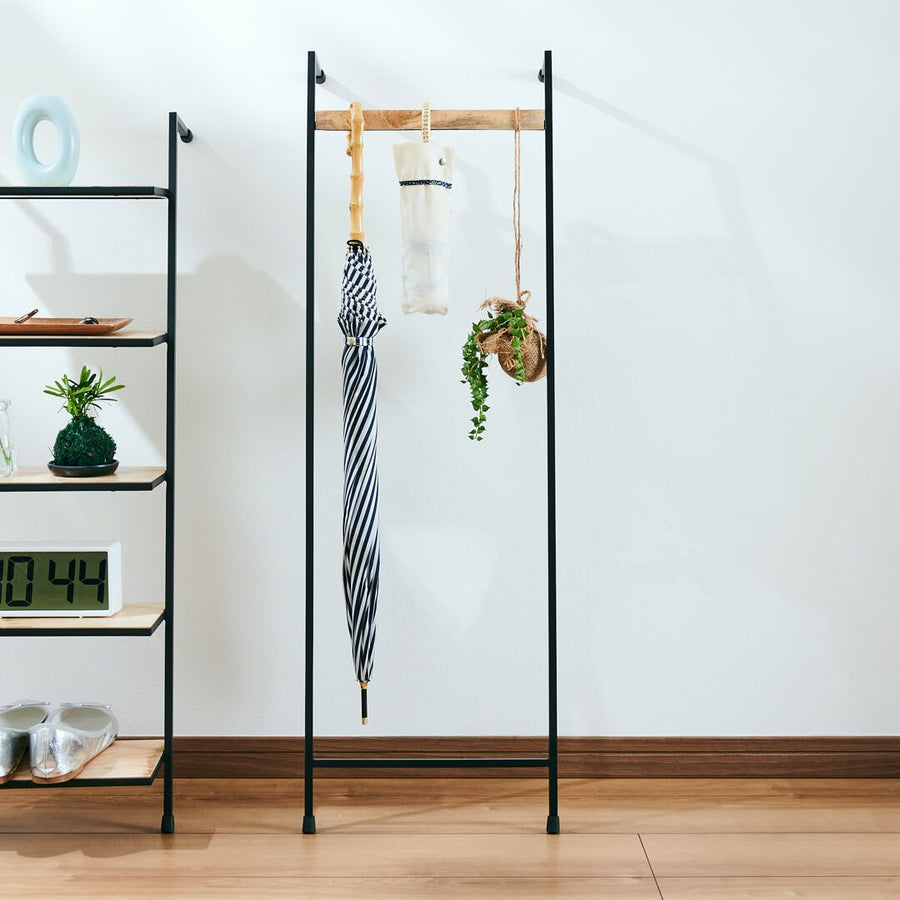 Wall hanger