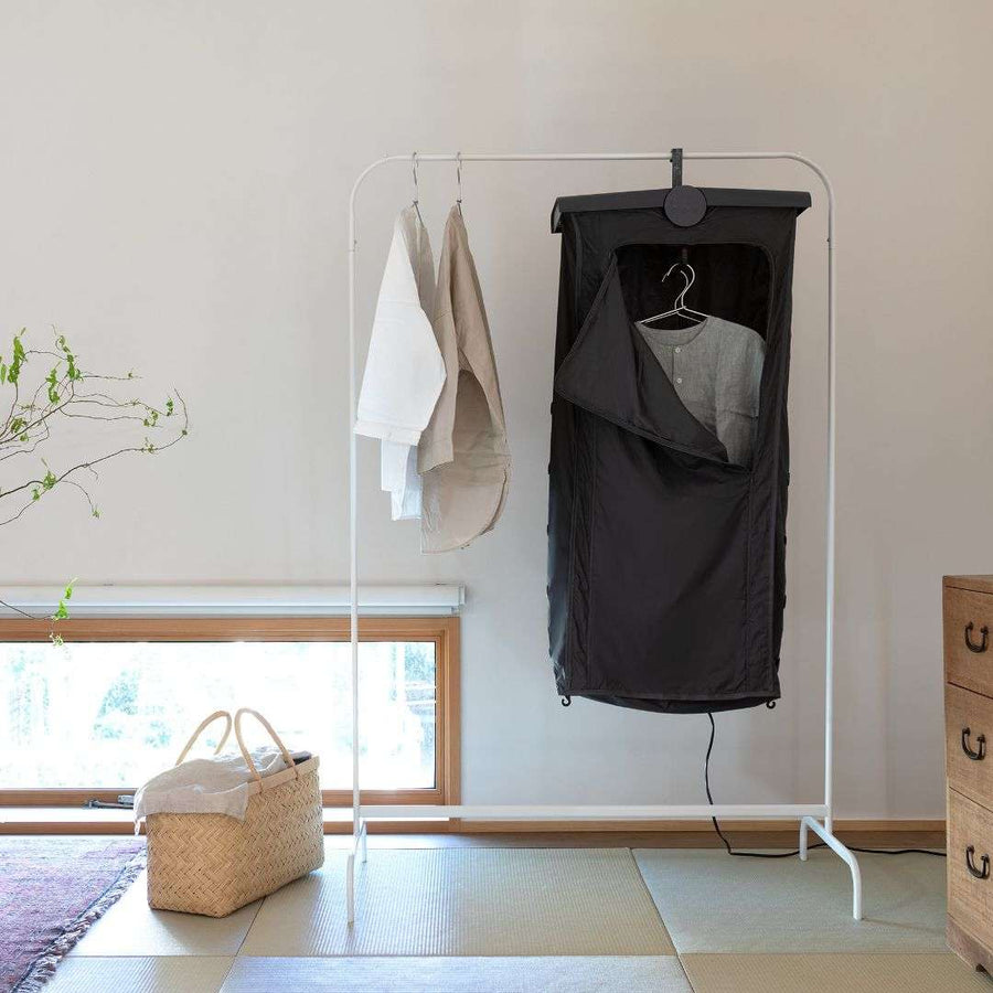 Compact clothes dryer