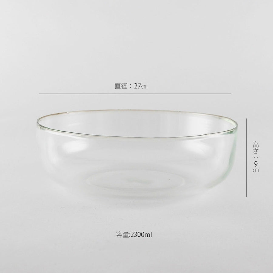 A shallow bowl with a crown glass that looks great with somen noodles.