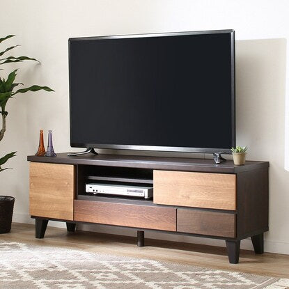 TV Stand (Lowboard Random 140 LB DBR)