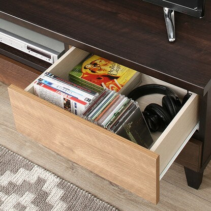 TV Stand (Lowboard Random 140 LB DBR)