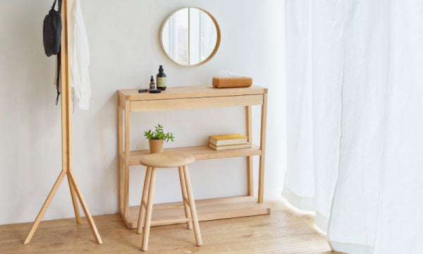 Compact SO-12 Console Table Natural