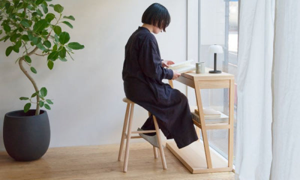Compact SO-12 Console Table Natural