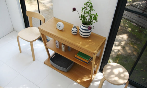 Compact SO-12 Console Table Natural