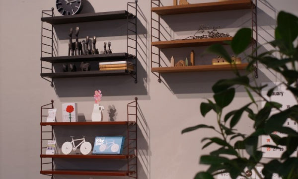 ストリングポケット ブラックステインドアッシュ×ブラック 石膏ボードアンカー付き