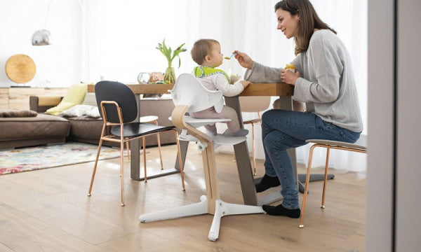 Nomi Chair, Oak, White