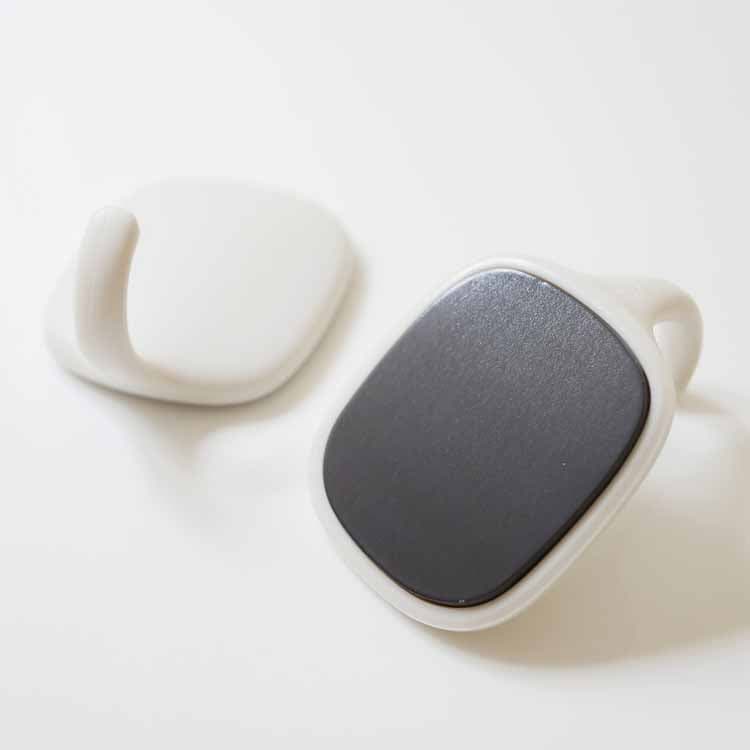 Bathroom magnetic hook, white