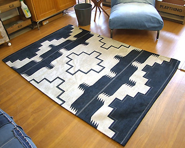 Native Rug Black