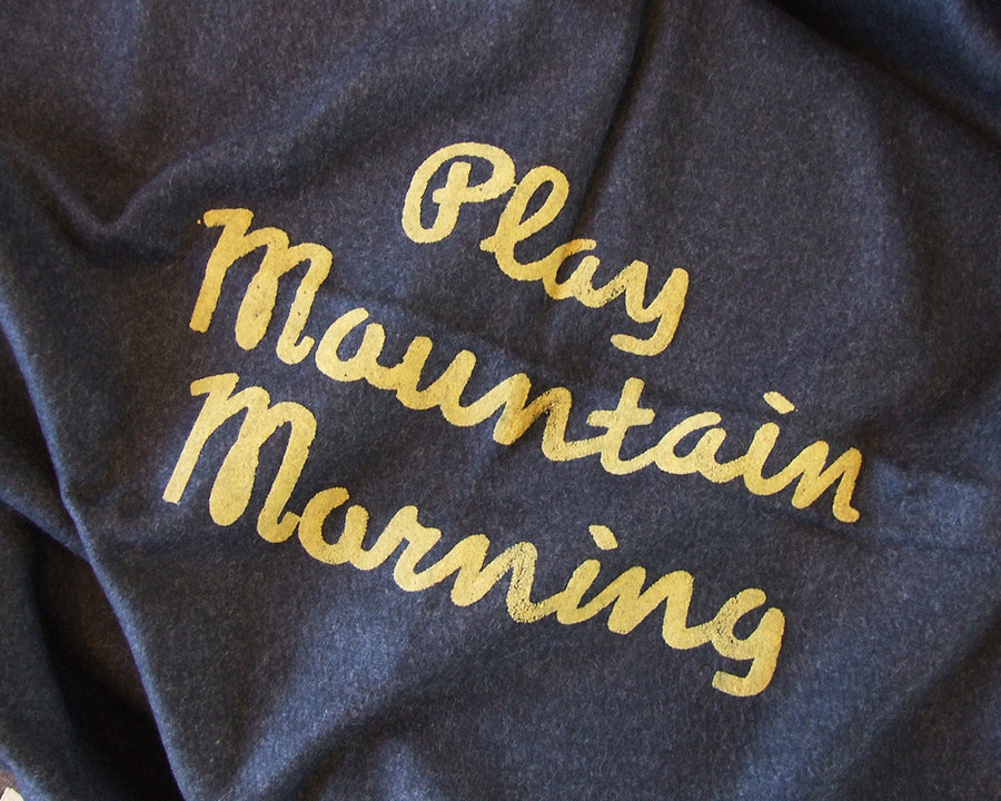 Playmountain Morning Blanket