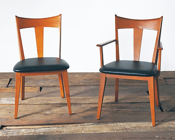 CARDIFF ARM CHAIR カーディフアームチェア