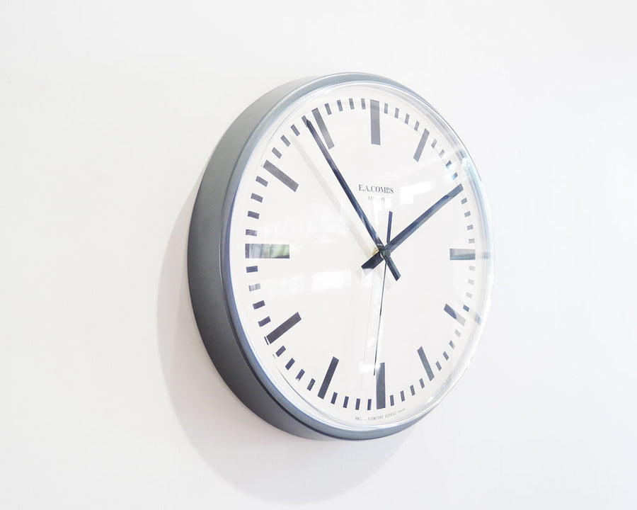 E.A. COMBS WALL CLOCK Bar E.A. 棒指標
