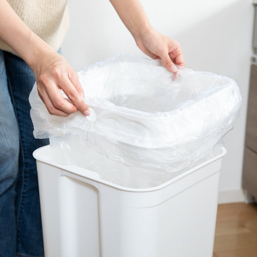 Seals 45 Airtight Dustbin, White