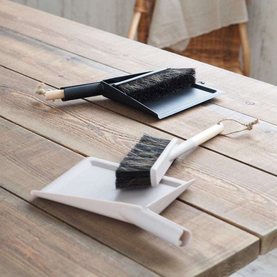 smart dustpan and brush set, gray
